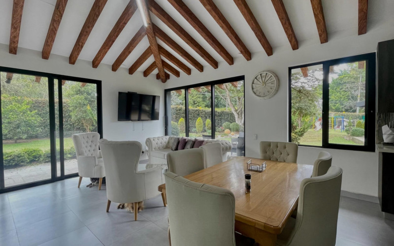 Casa en Rionegro en V. Llanogrande