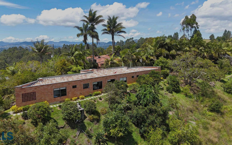 Casa en Rionegro en Aeropuerto