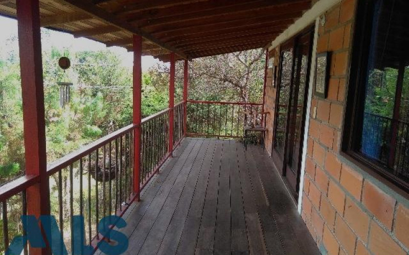Finca Recreativa en Santa Elena en Rural