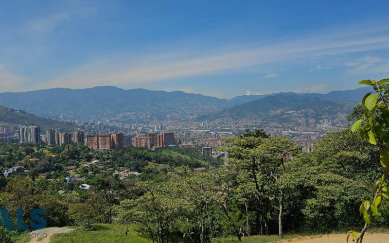 Lote Residencial en Envigado en Loma del Escobero