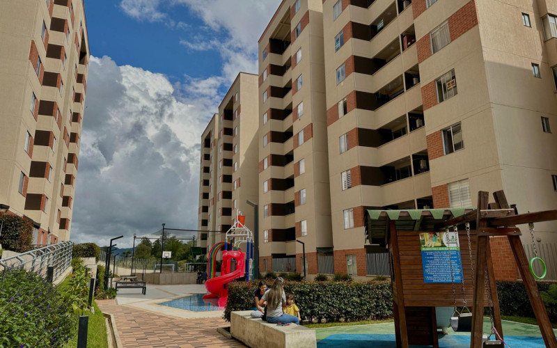 Apartamento en Marinilla en Autopista (Marinilla)