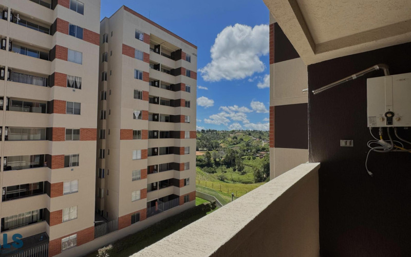Apartamento en Marinilla en Autopista (Marinilla)