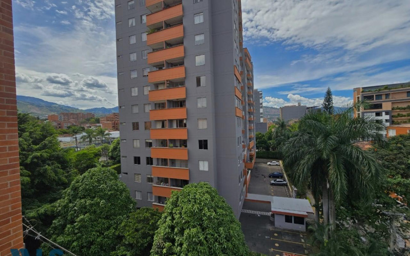 Apartamento en Medellín en Laureles