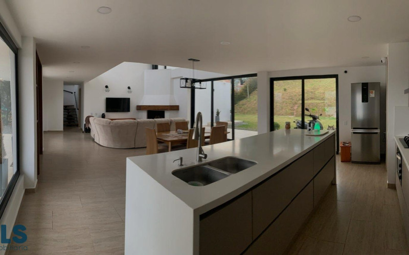 Casa en Envigado en Alto del escobero (Envigado)
