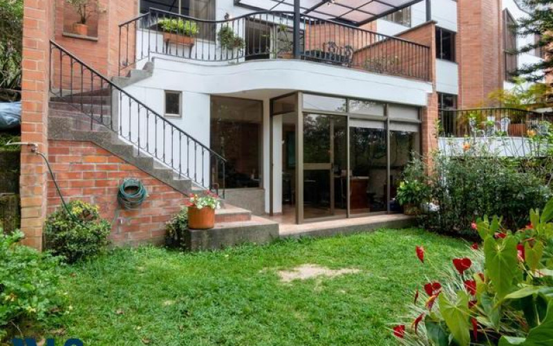 Casa en Medellín en Los Balsos Nº 2