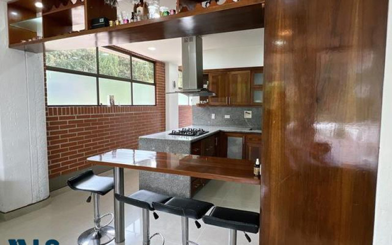 Casa en Envigado en Loma del Escobero