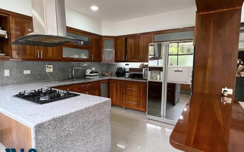 Casa en Envigado en Loma del Escobero