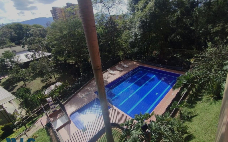 Apartamento en Envigado en Alto del escobero (Envigado)