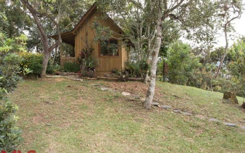 Casa en Rionegro en V. Llanogrande