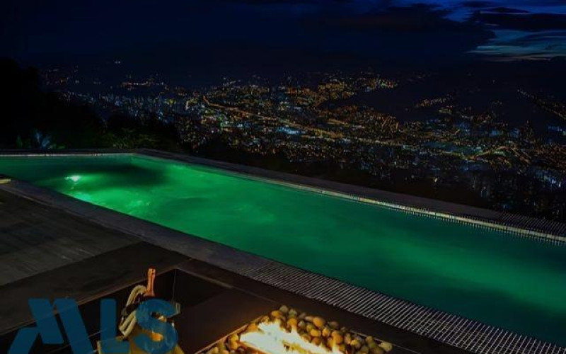 Casa en Medellín en Las Palmas