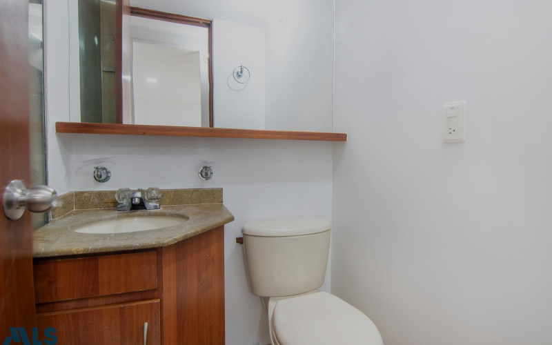 Apartamento en Medellín en Loma de los Parra