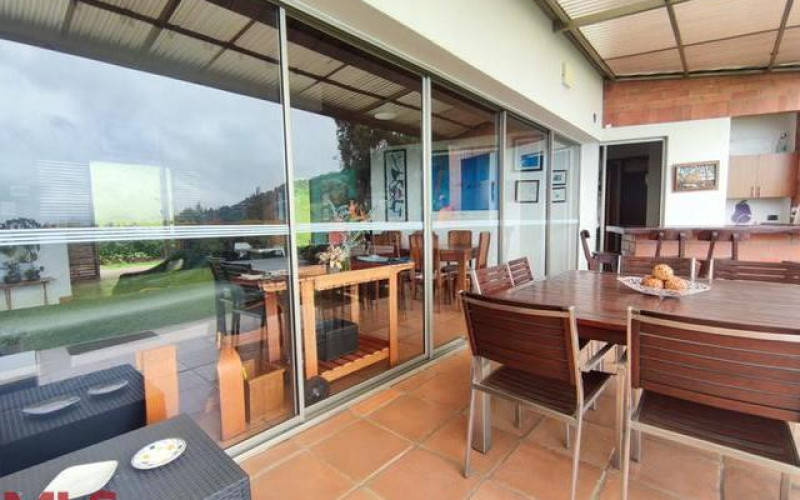 Casa en Envigado en Las palmas