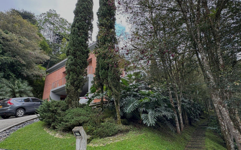Casa en Medellín en Las Palmas