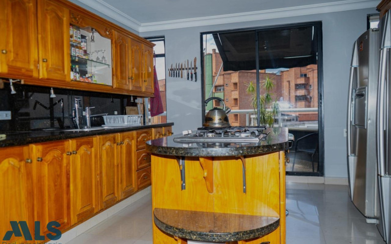 Apartamento en Medellín en Laureles