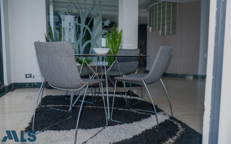 Apartamento en Medellín en Laureles