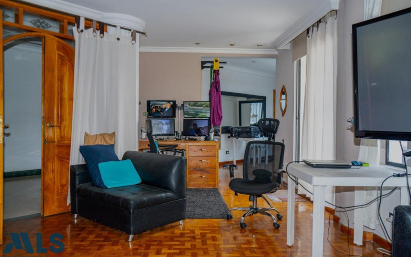 Apartamento en Medellín en Laureles