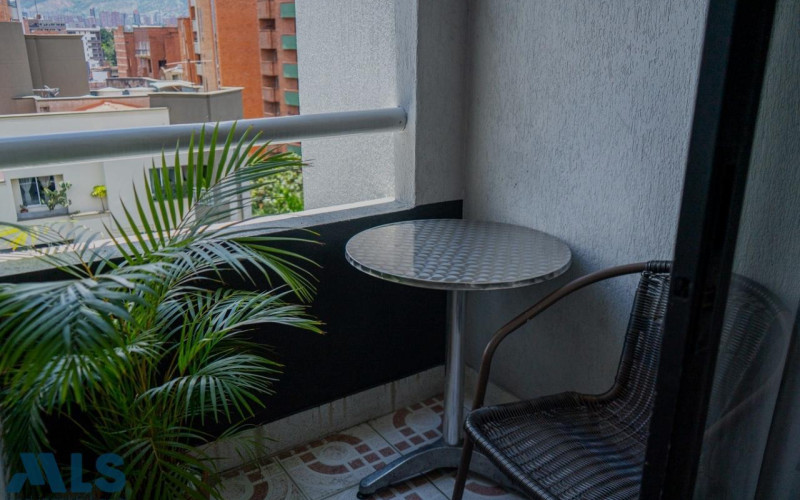 Apartamento en Medellín en Laureles