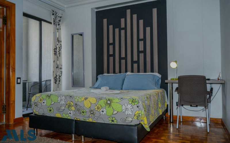 Apartamento en Medellín en Laureles