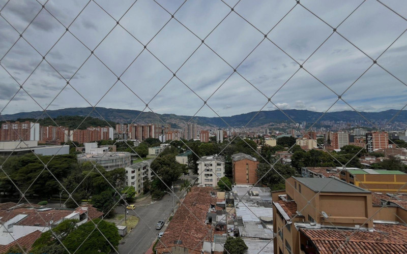 Apartamento en Medellín en Los Colores