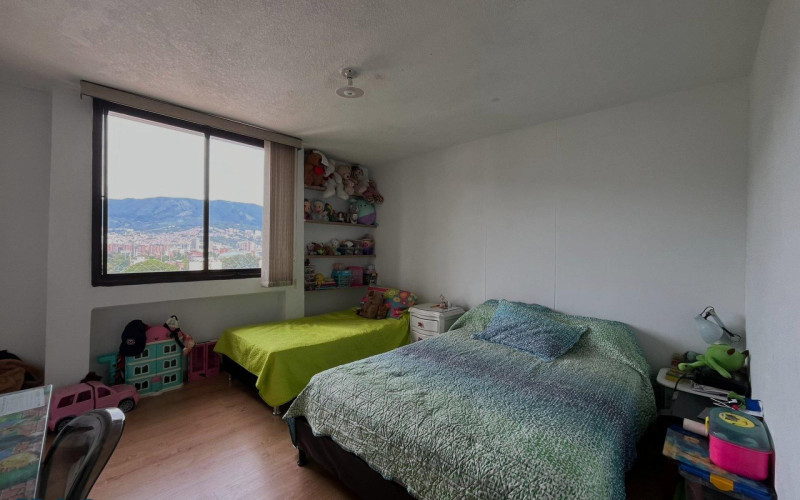 Apartamento en Medellín en Los Colores