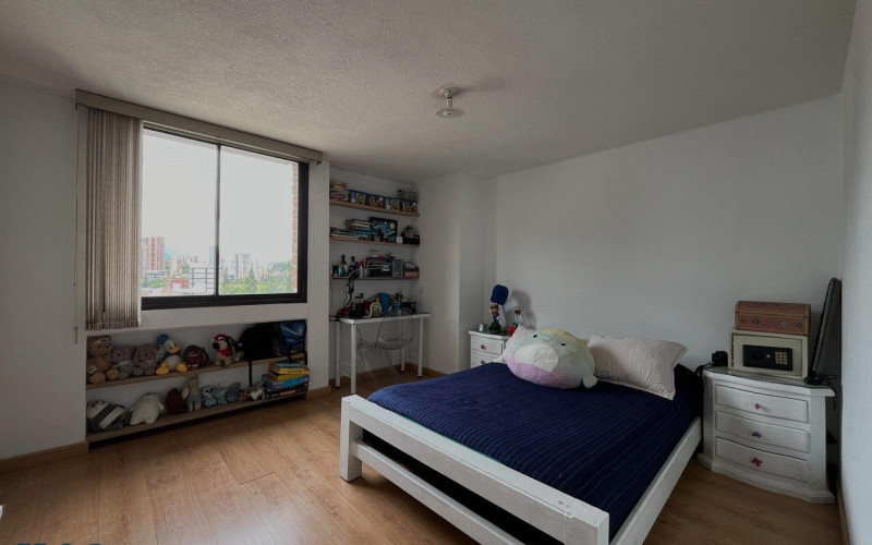 Apartamento en Medellín en Los Colores