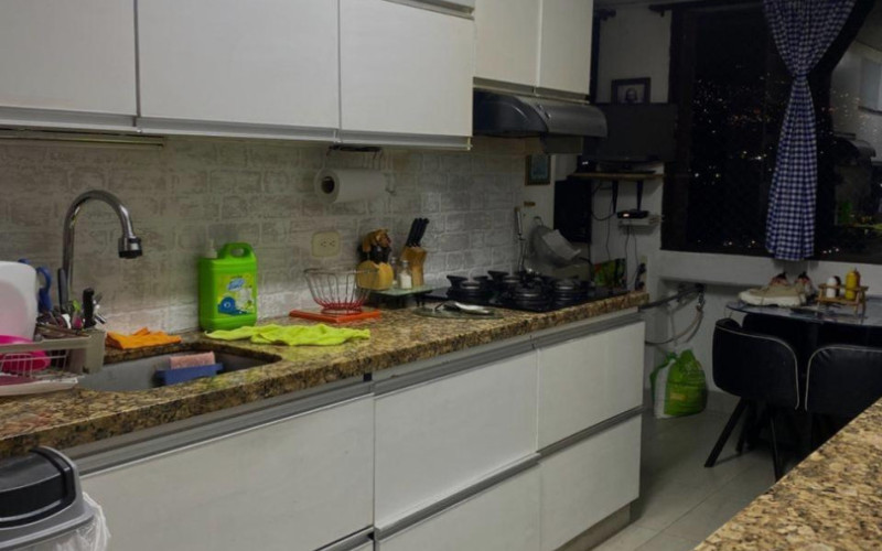 Apartamento en Medellín en Los Colores
