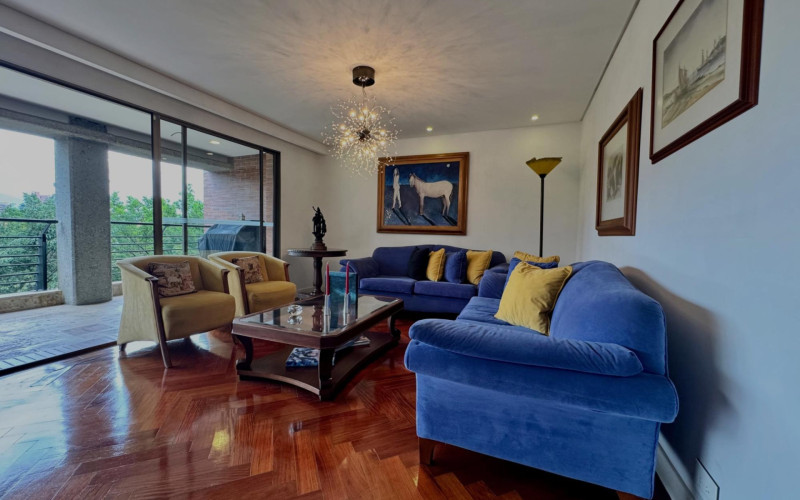 Apartamento en Medellín en Las Lomas Nº 1