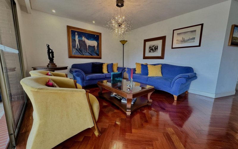 Apartamento en Medellín en Las Lomas Nº 1