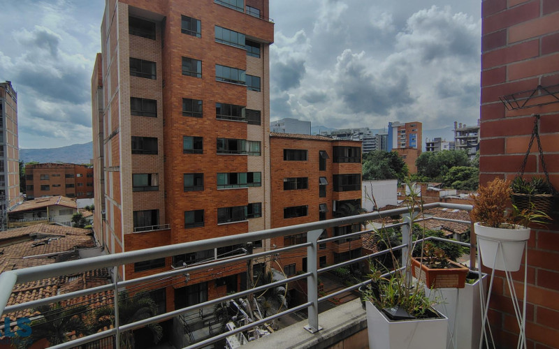 Apartamento en Medellín en Conquistadores