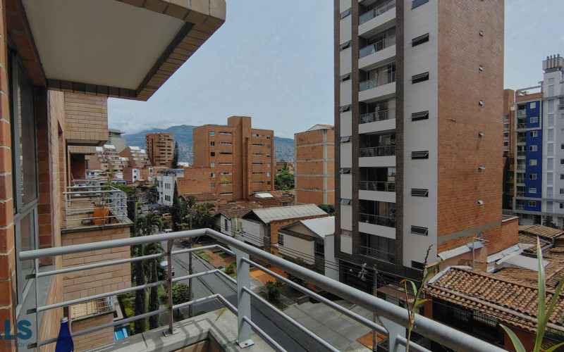 Apartamento en Medellín en Conquistadores