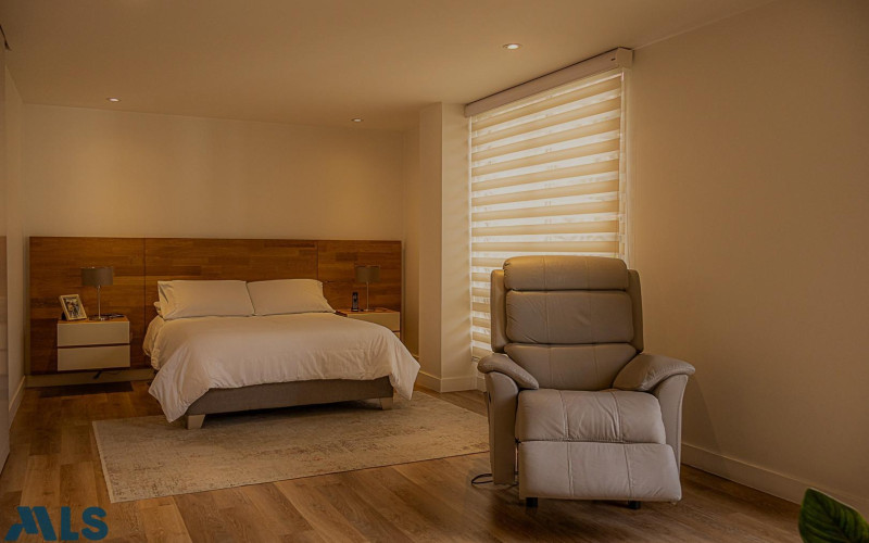 Apartamento en Medellín en Altos del Poblado