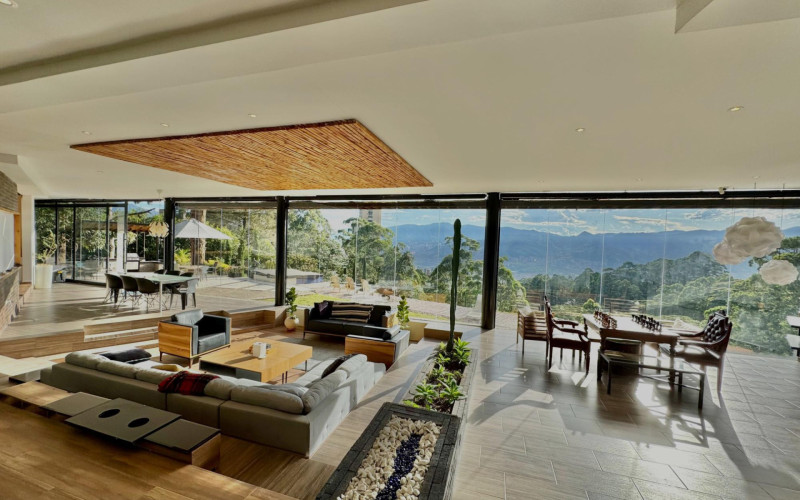 Casa en Medellín en El Poblado