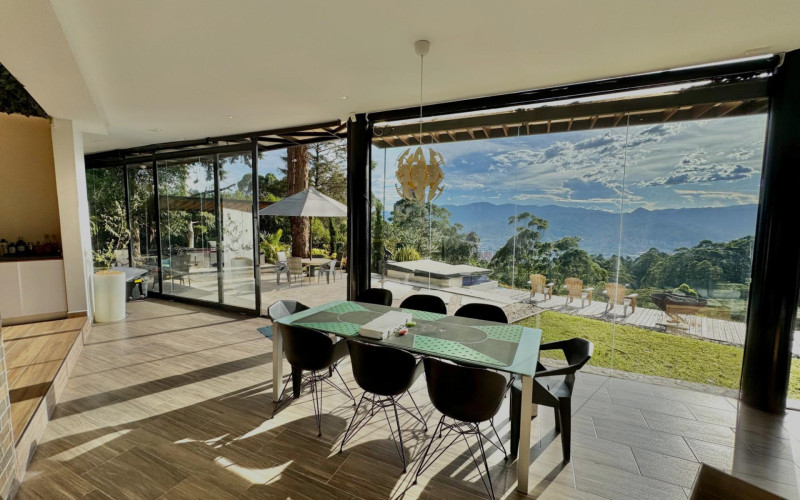 Casa en Medellín en El Poblado