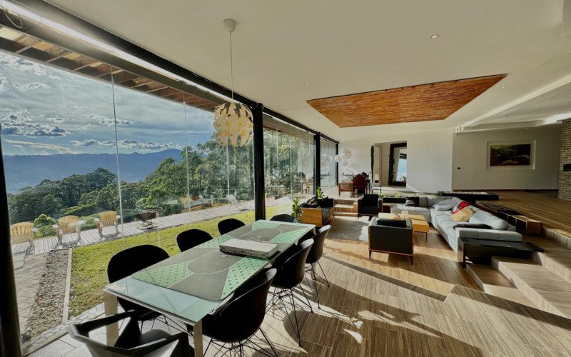 Casa en Medellín en El Poblado