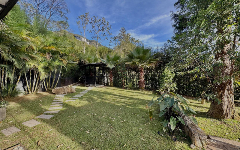 Casa en Medellín en El Poblado