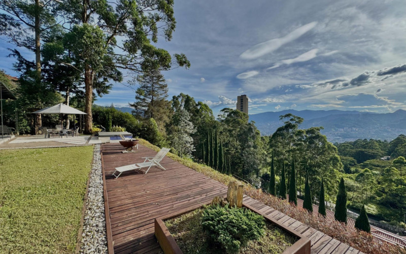 Casa en Medellín en El Poblado