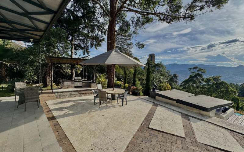 Casa en Medellín en El Poblado