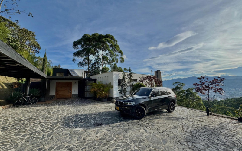Casa en Medellín en El Poblado
