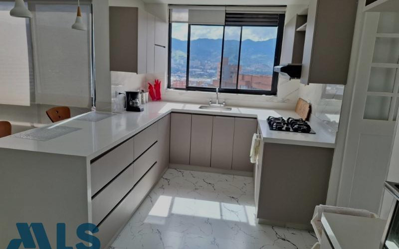 Apartamento en Medellín en La Tomatera