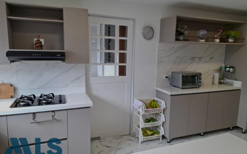 Apartamento en Medellín en La Tomatera