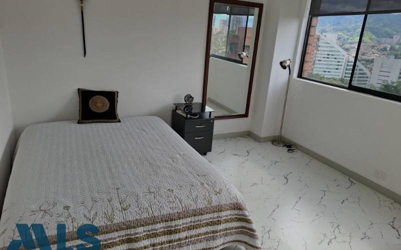Apartamento en Medellín en La Tomatera