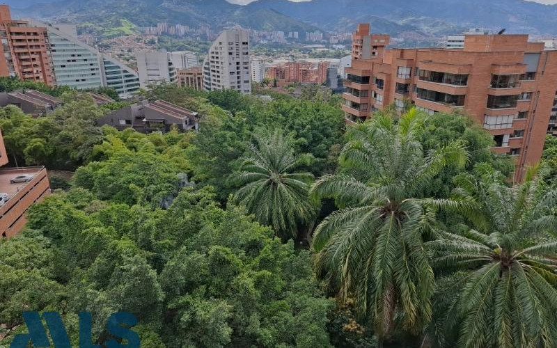 Apartamento en Medellín en La Tomatera