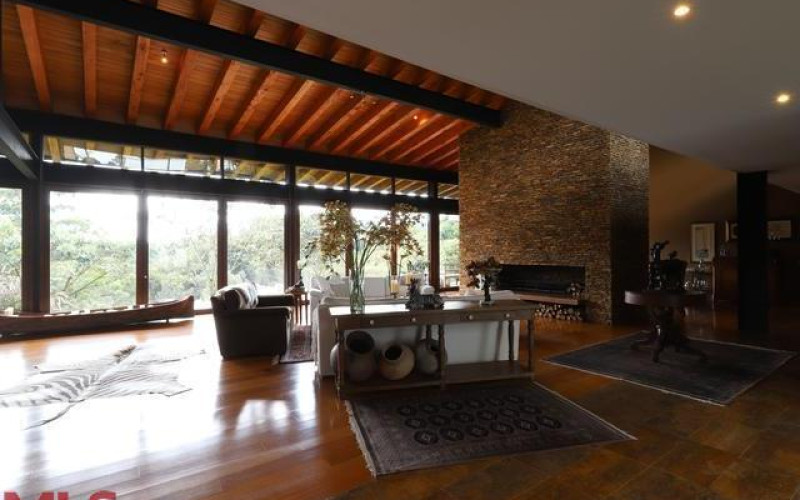 Casa en Envigado en Alto de las Palmas