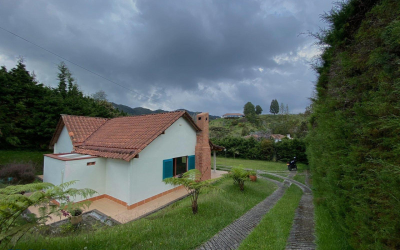 Casa en Envigado en Alto del escobero (Envigado)