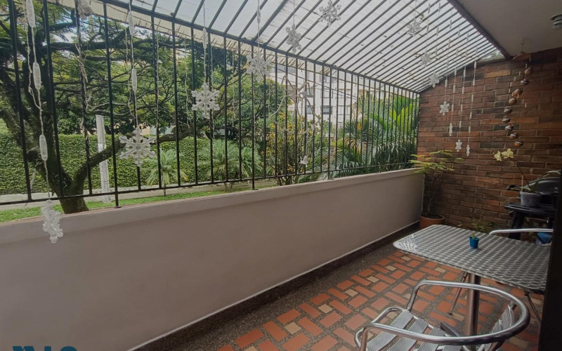 Apartamento en Medellín en Los Colores