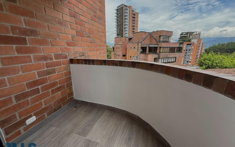 Apartamento en Medellín en Las Lomas Nº 2