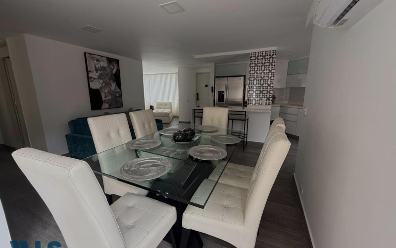 Apartamento en Medellín en Las Lomas Nº 2