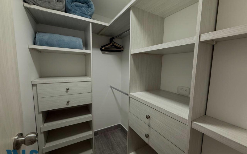 Apartamento en Medellín en Las Lomas Nº 2