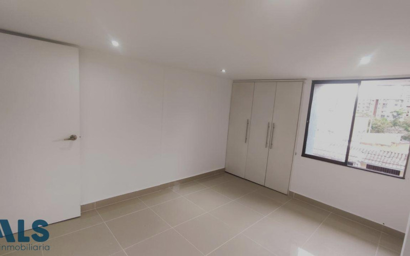 Apartamento en Medellín en Los Colores