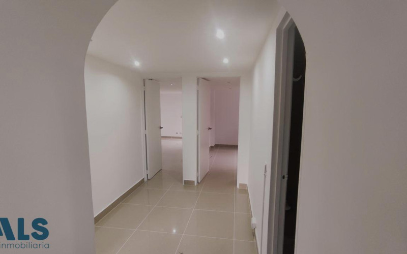 Apartamento en Medellín en Los Colores